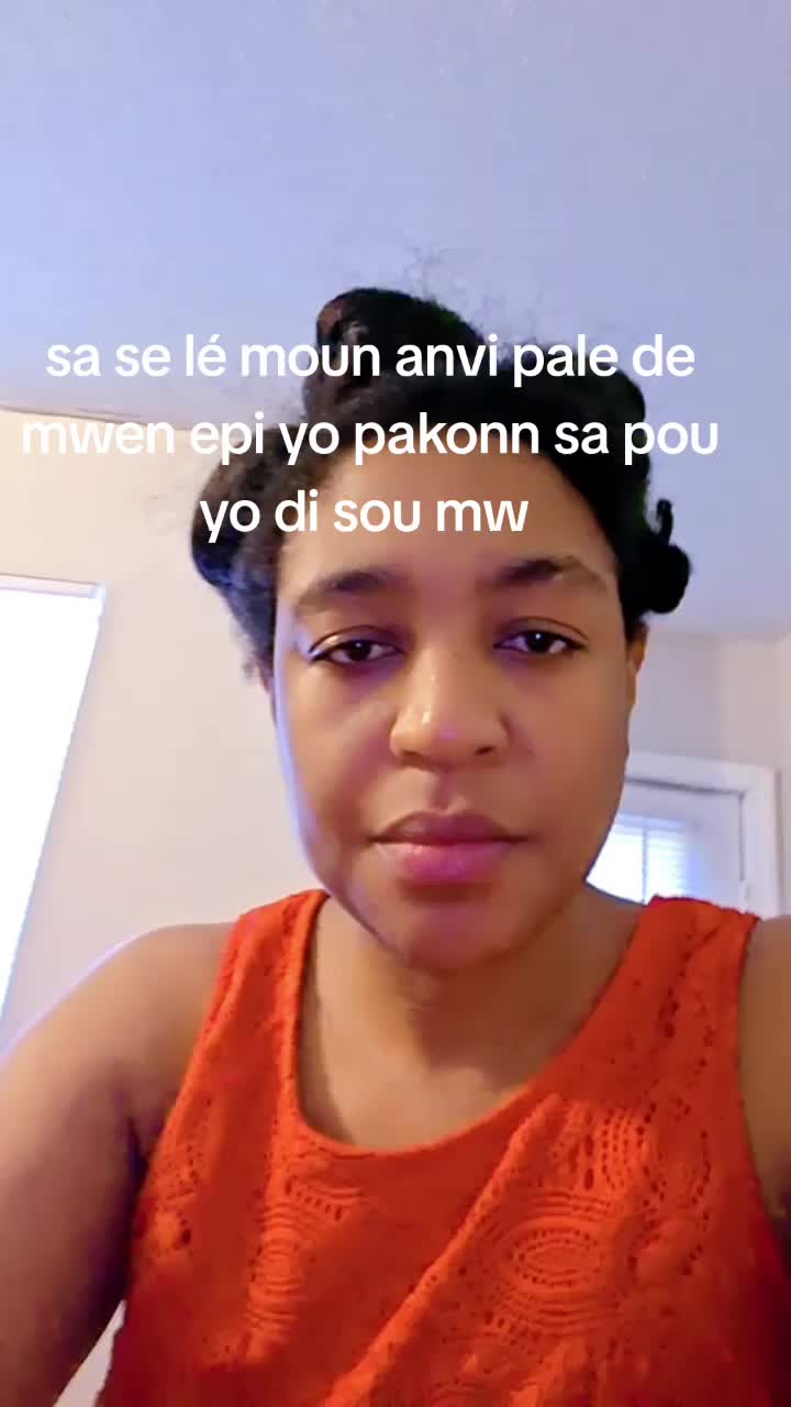 @Elise12