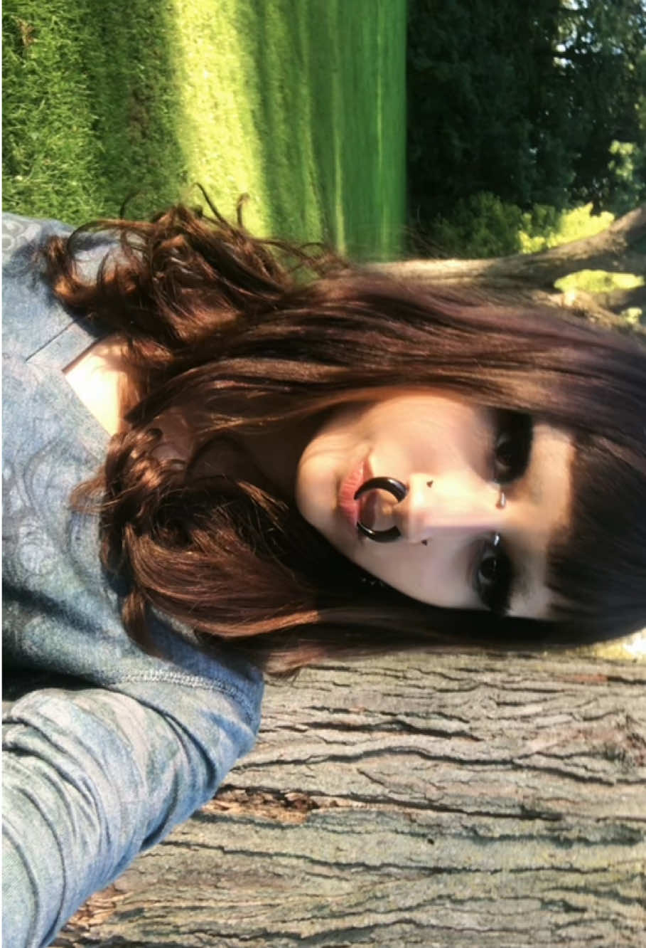 @🖤🧟&zwj;♀️ &bull;Angelzzz&bull; 🧟&zwj;♀️🖤