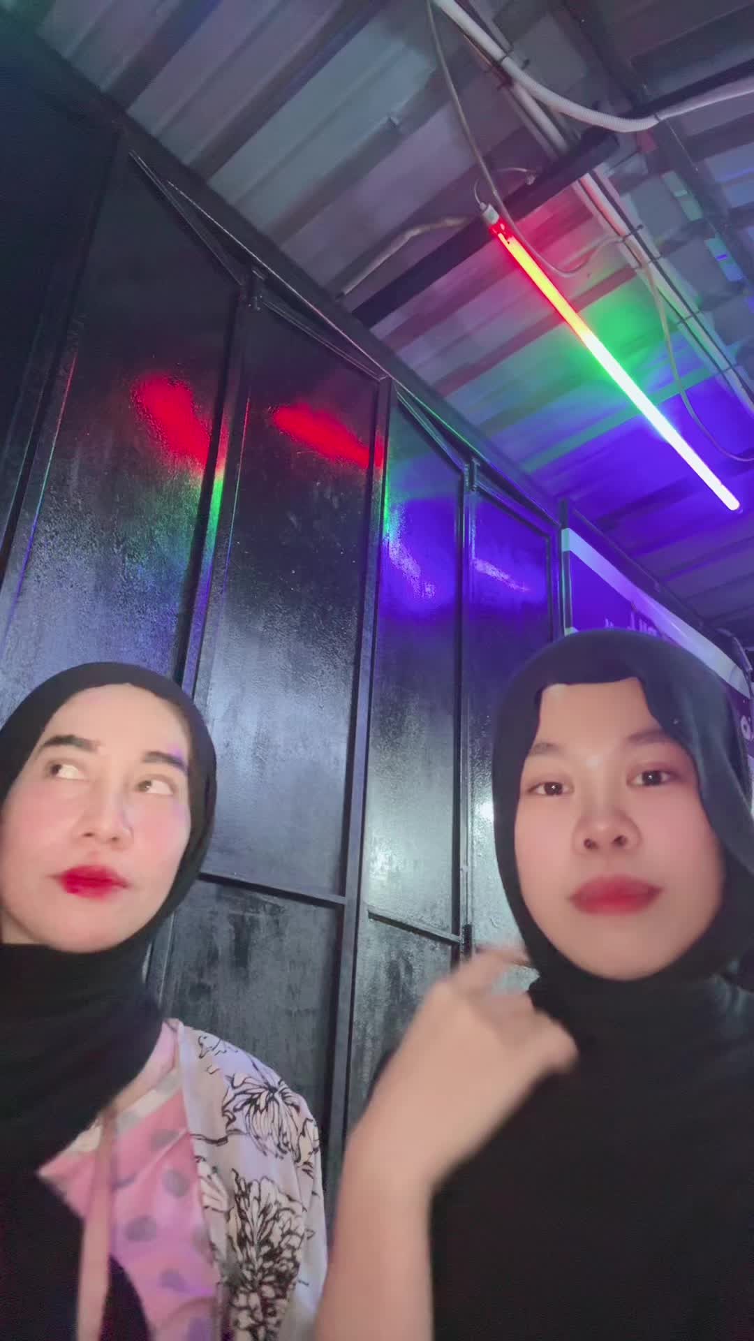 @LiyaLynn