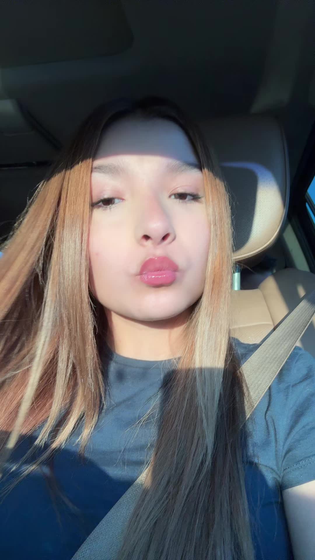 @𝒦𝒶𝓎𝓁𝒾𝓃𝜗𝜚