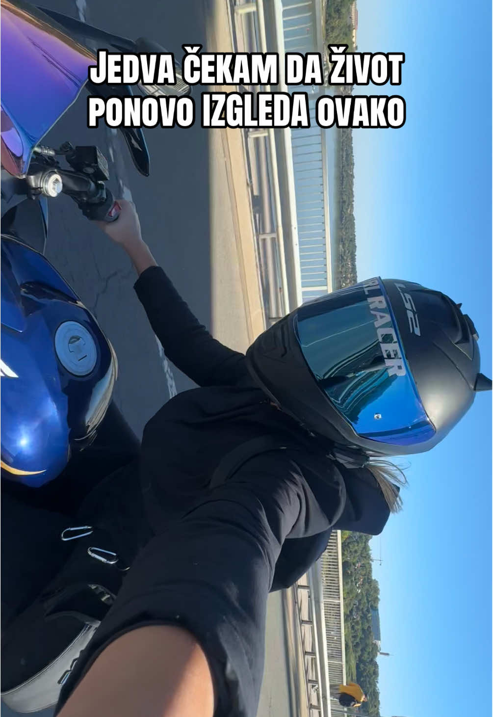 @𝐋𝐞𝐚♡