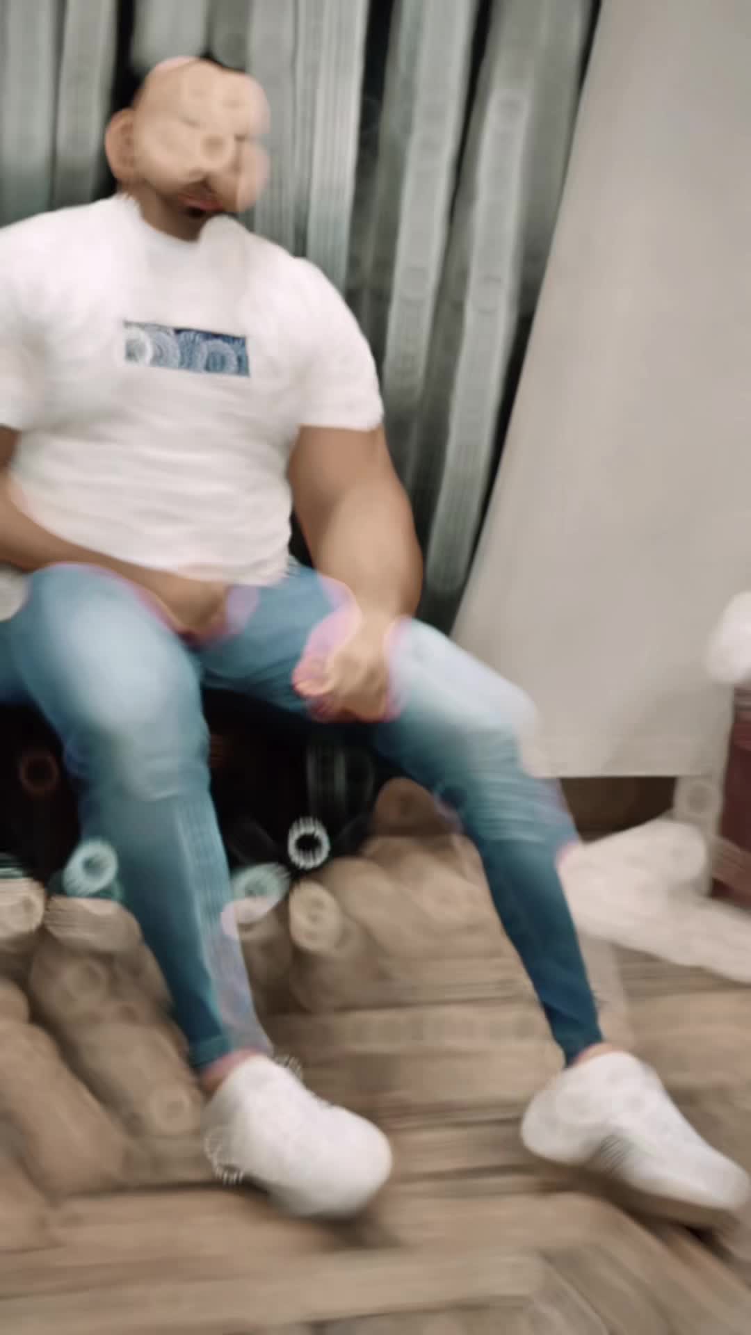 @Hanan Butt 🦁