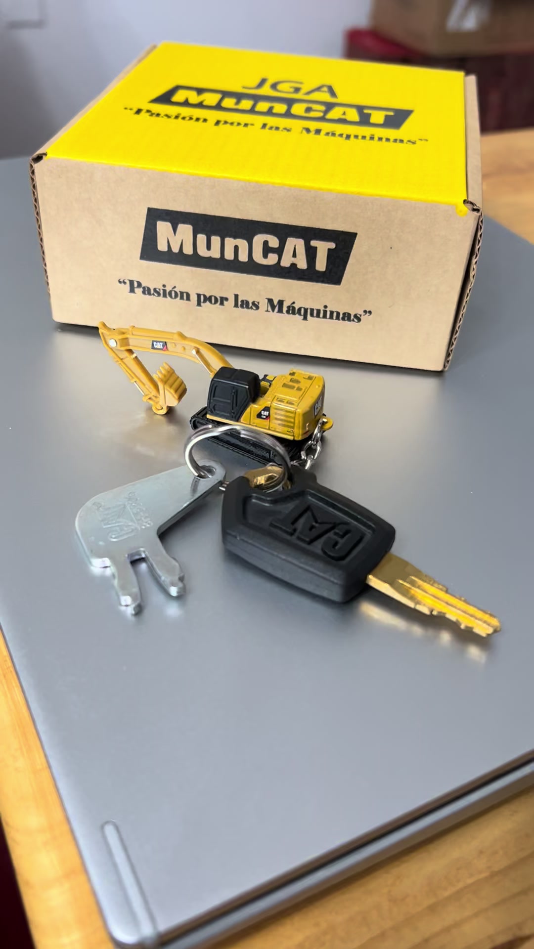 @MUNKAT