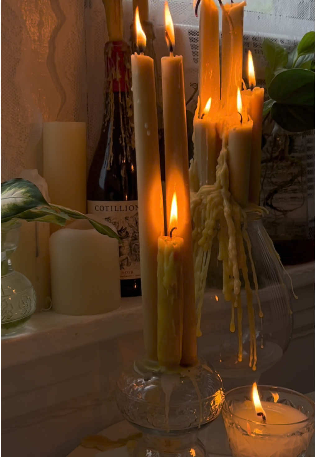 @candlecountess