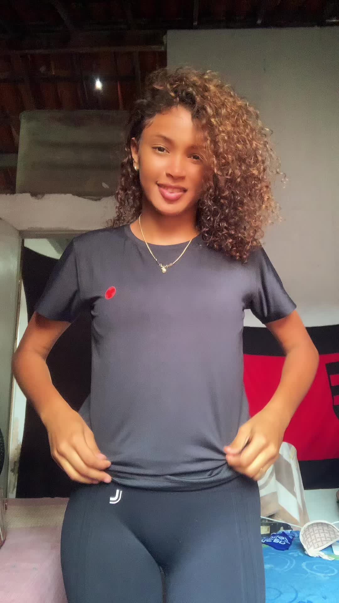 @mmariiaofc