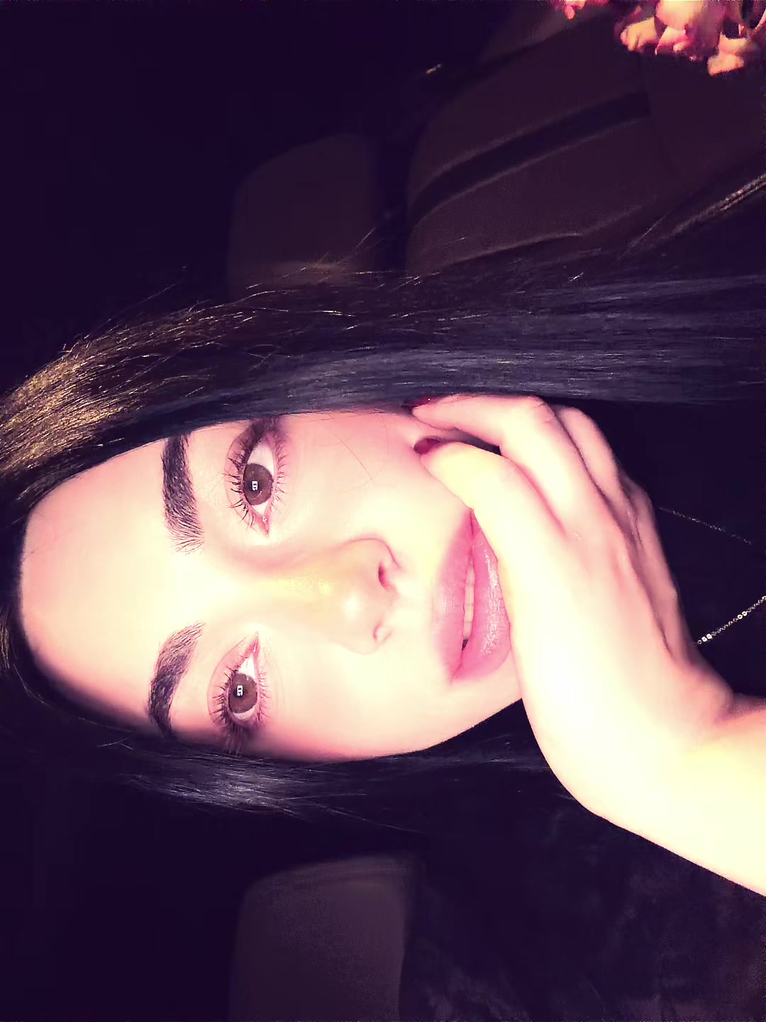 @_Angel&aacute;_