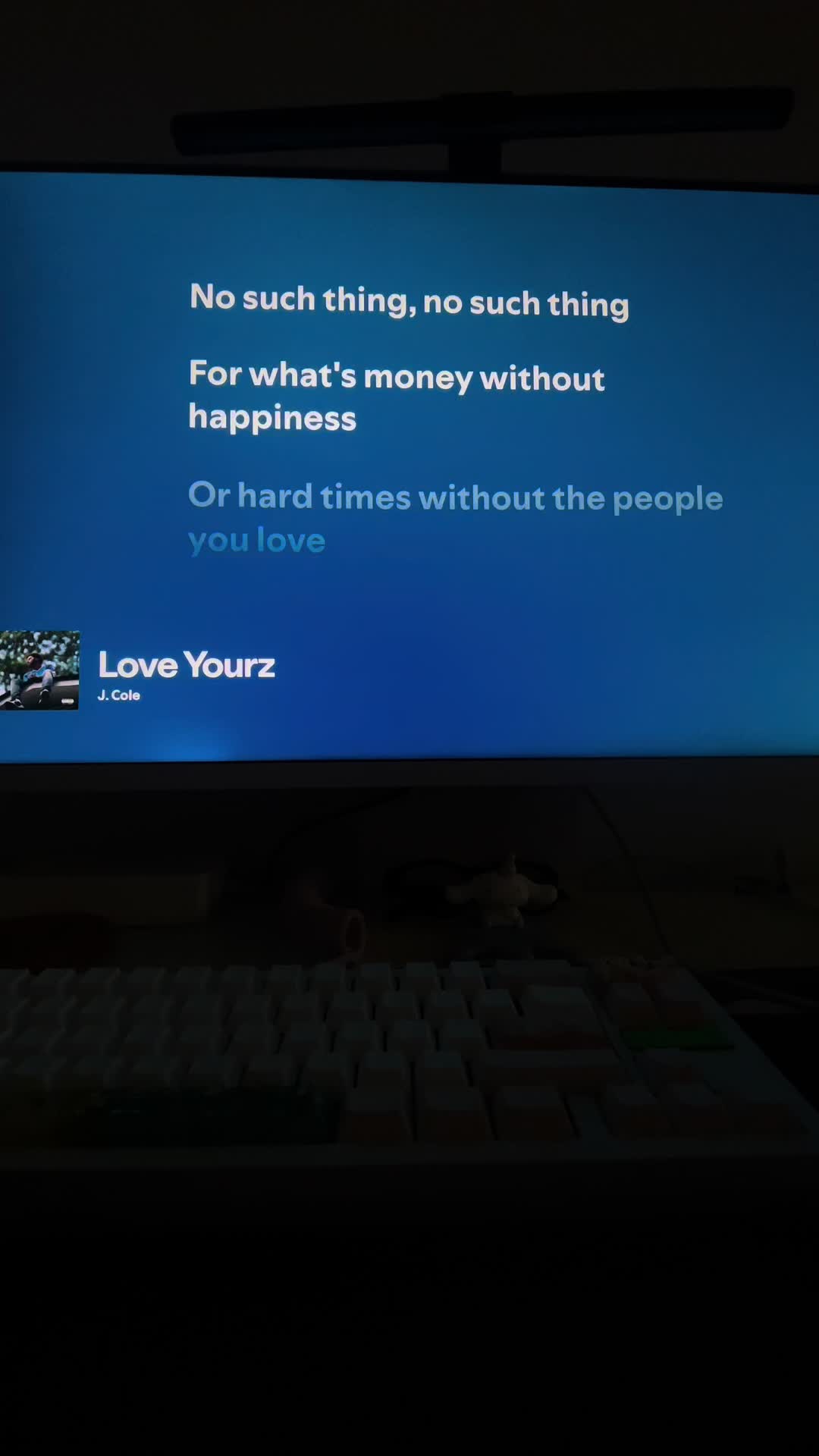 @🎧