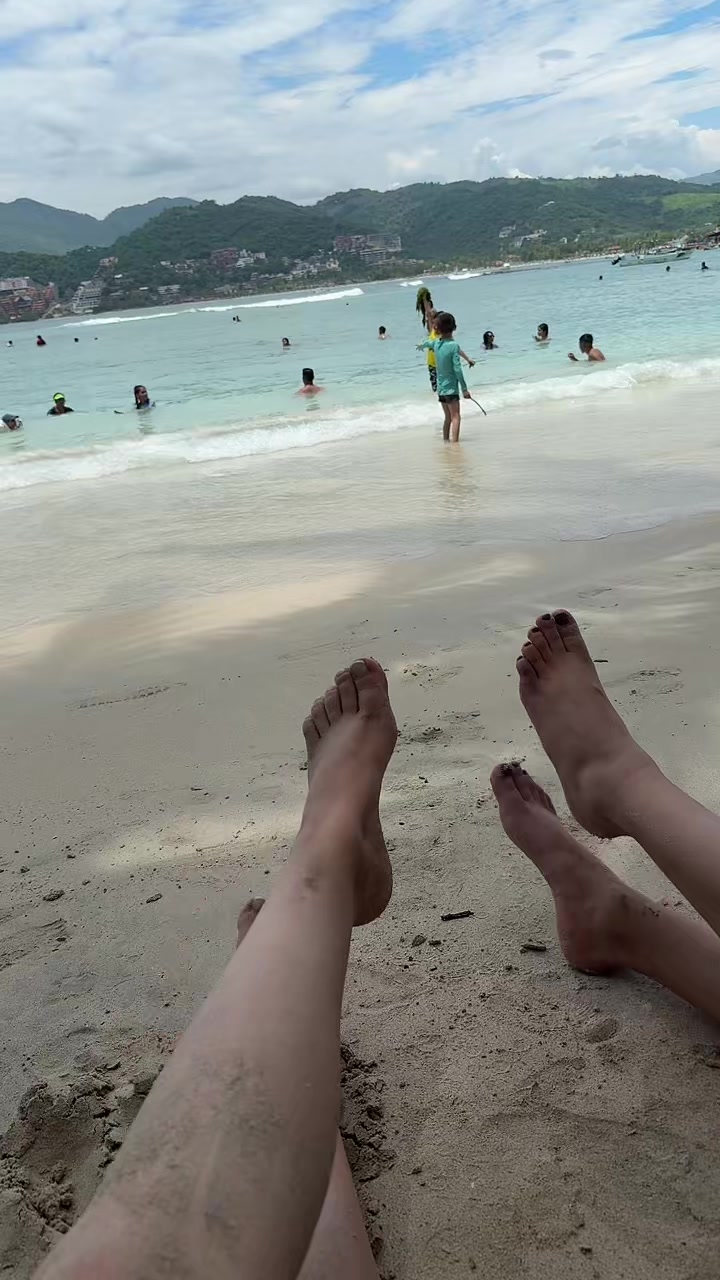 @Martínez León