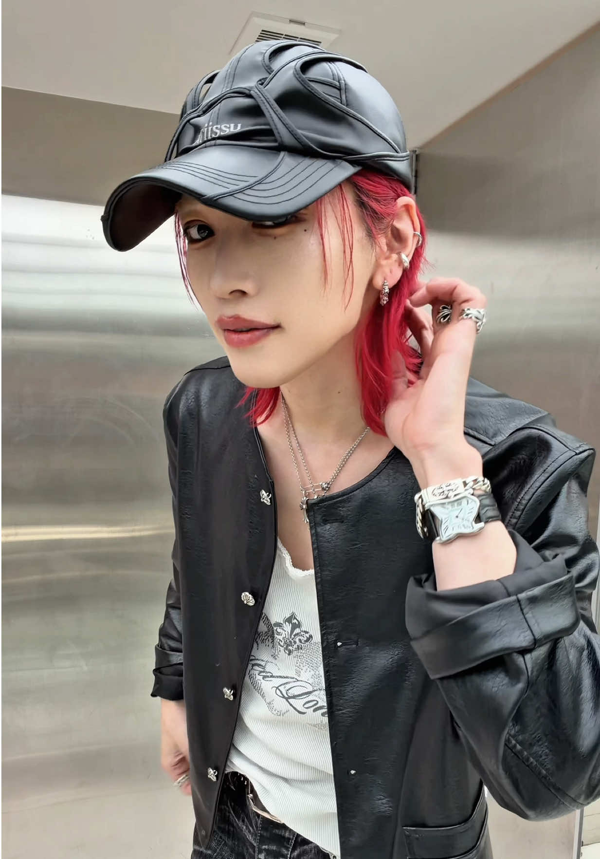 @金子圭介【白髪手術】🦊🌈白髪バレイヤージュ 白髪ハイライ