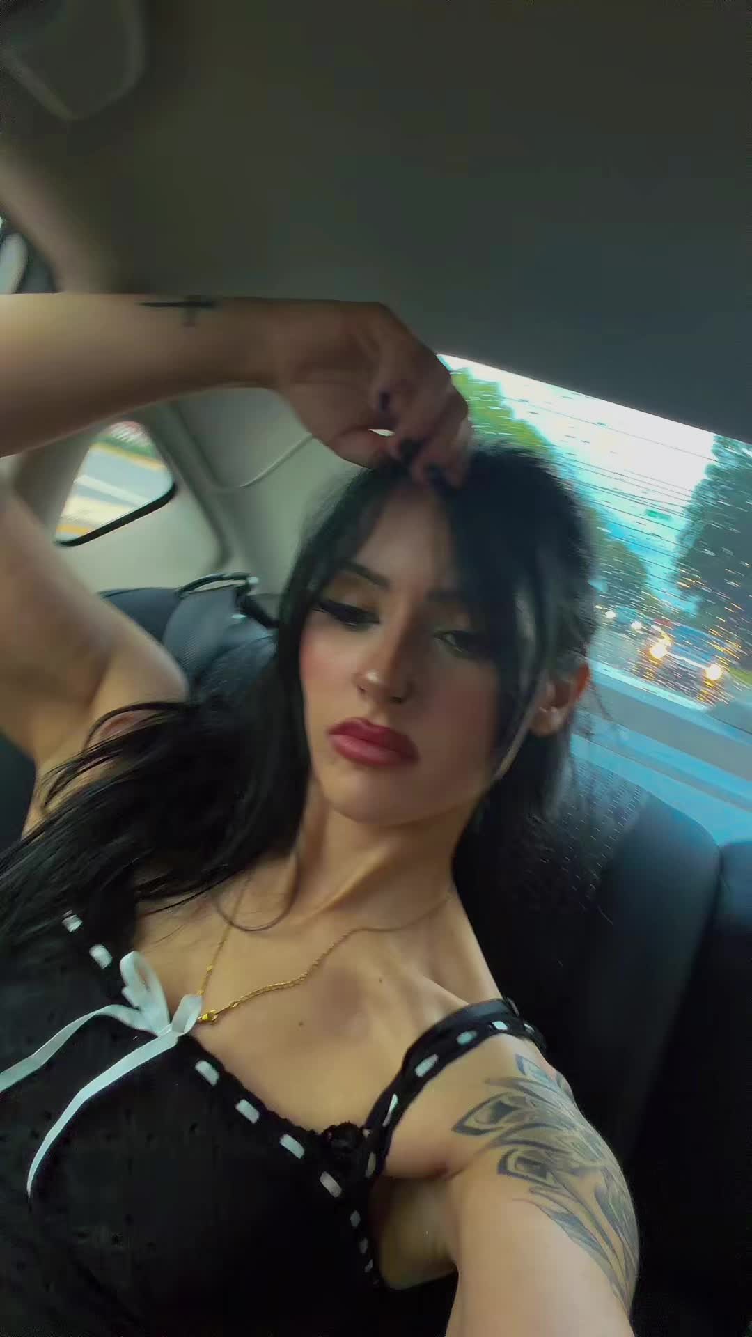 @zarinabae
