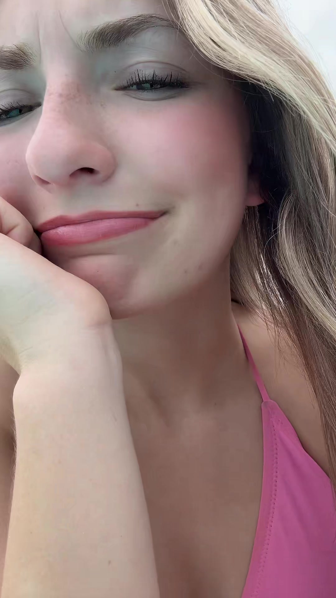 @😚🍒🎱🐆