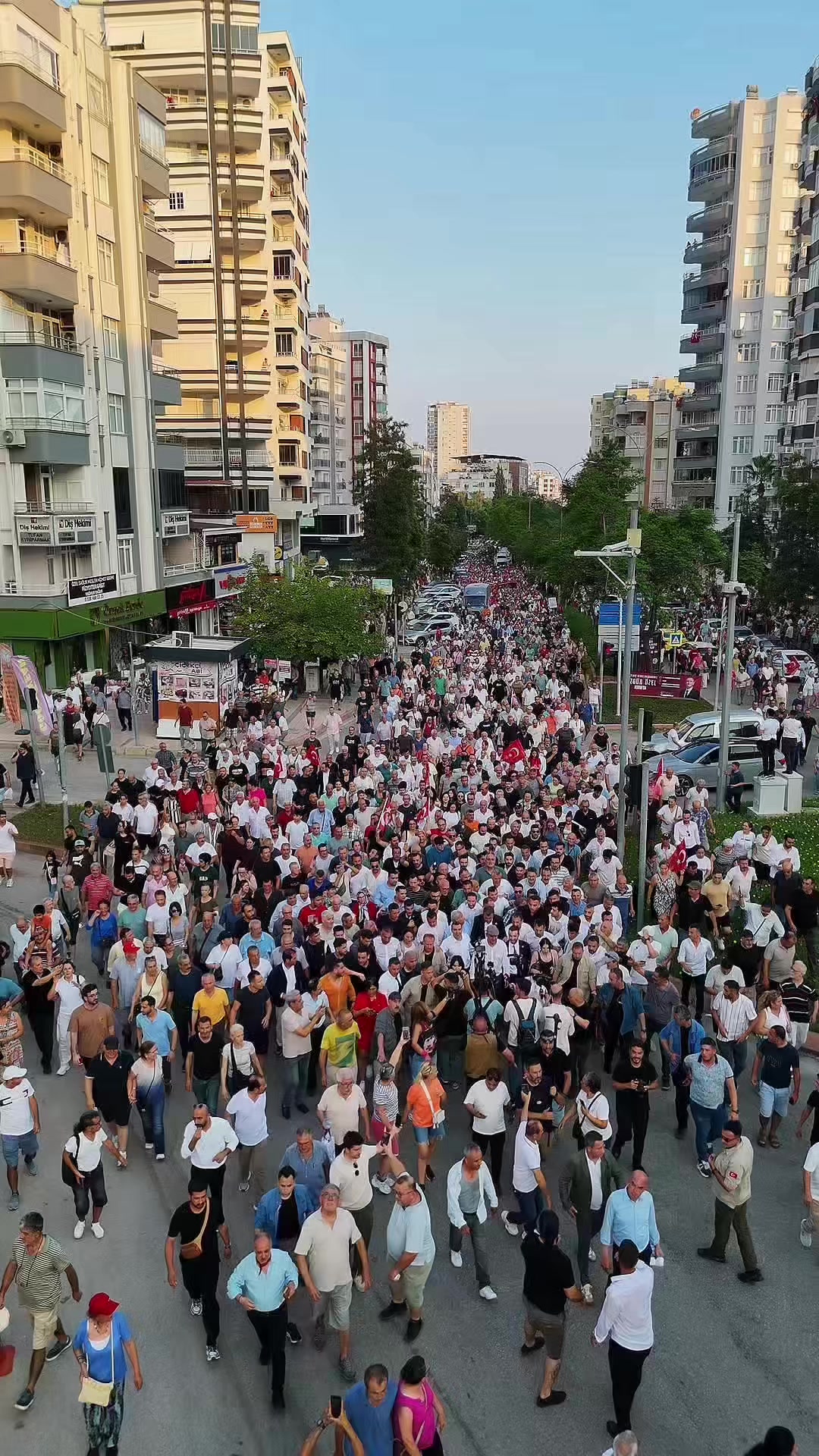 @Bizadanaliyik