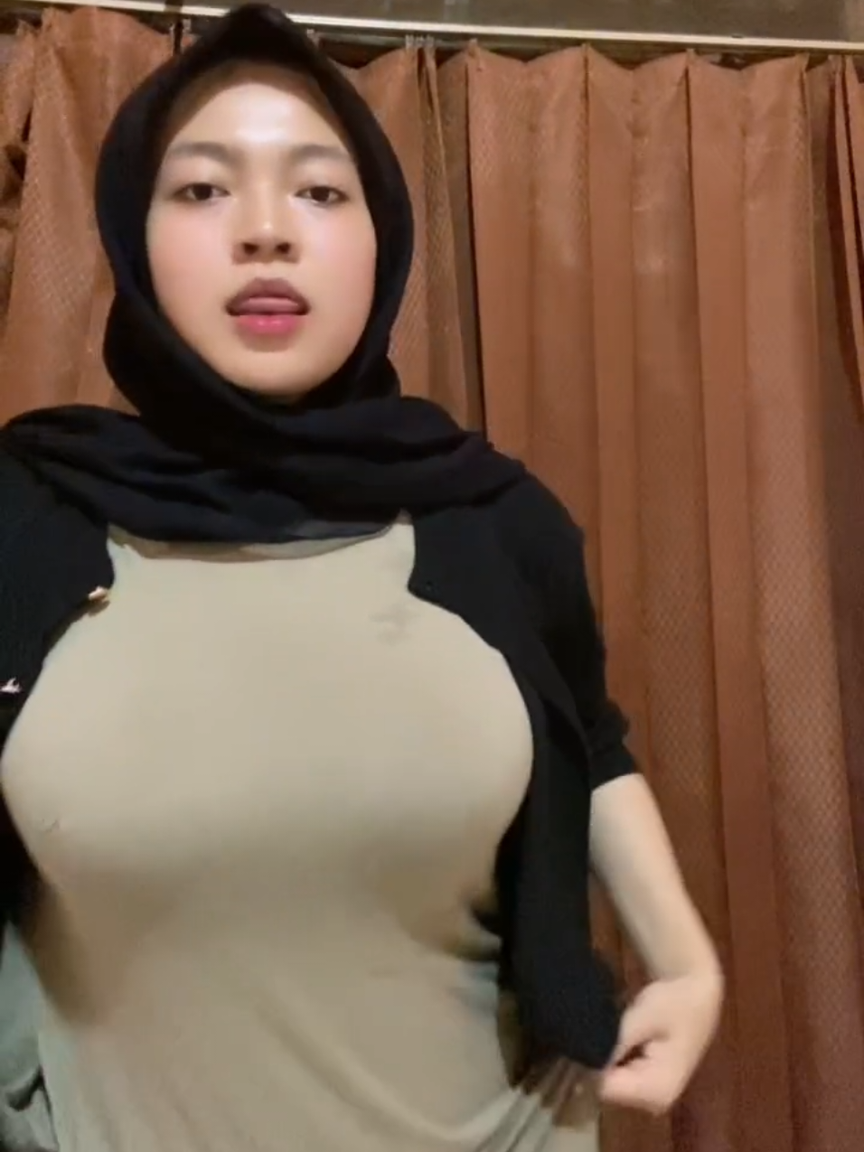 @AwwmantapExc2