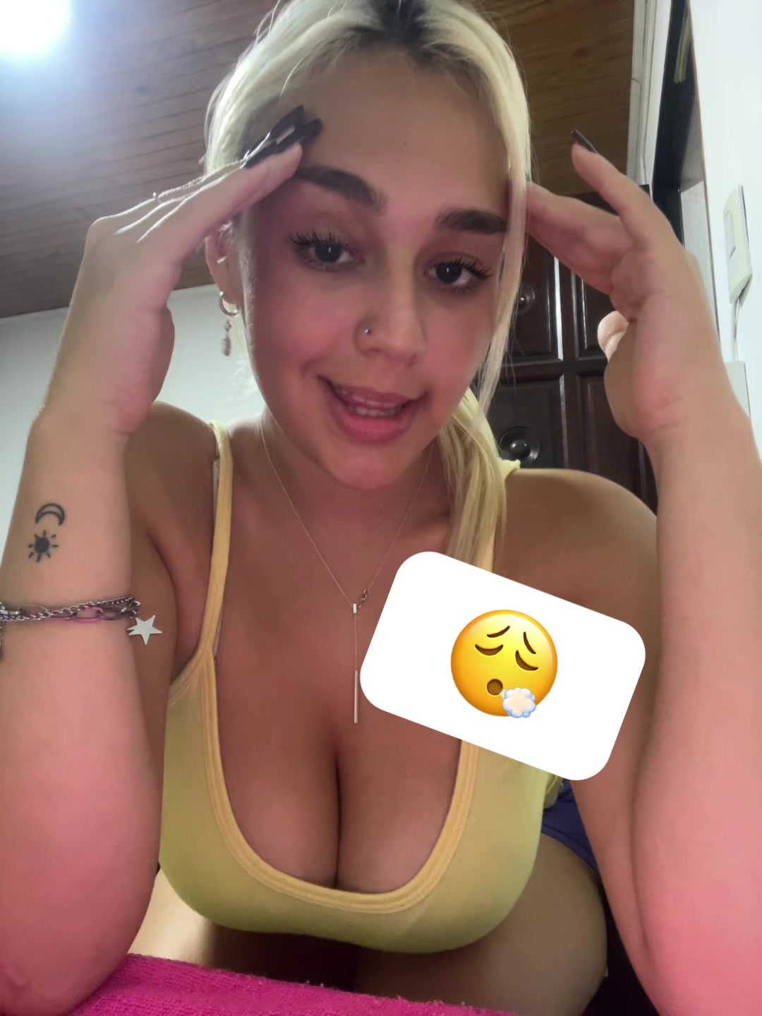 @𝓐𝔃𝓾𝓾🕷️