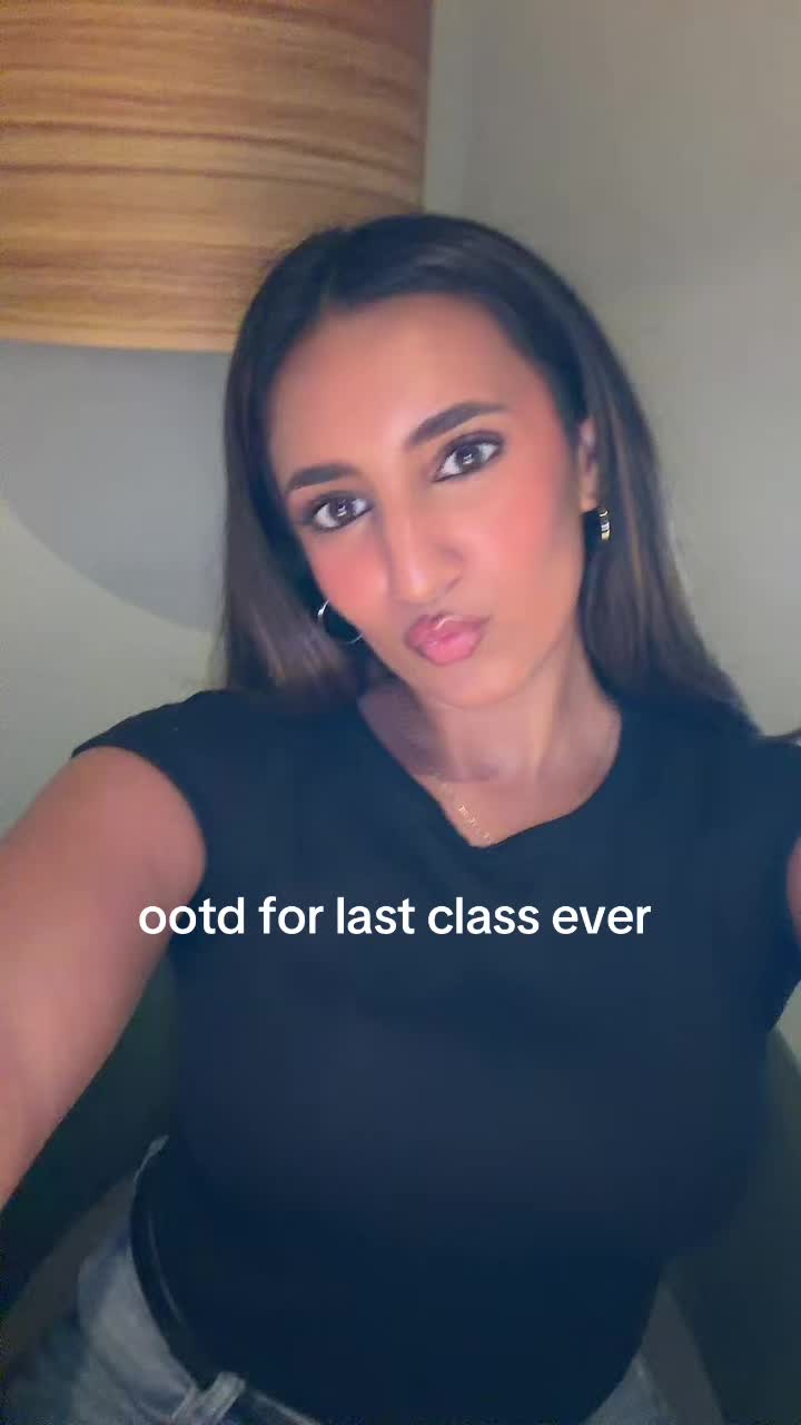 @vedikaxsinha