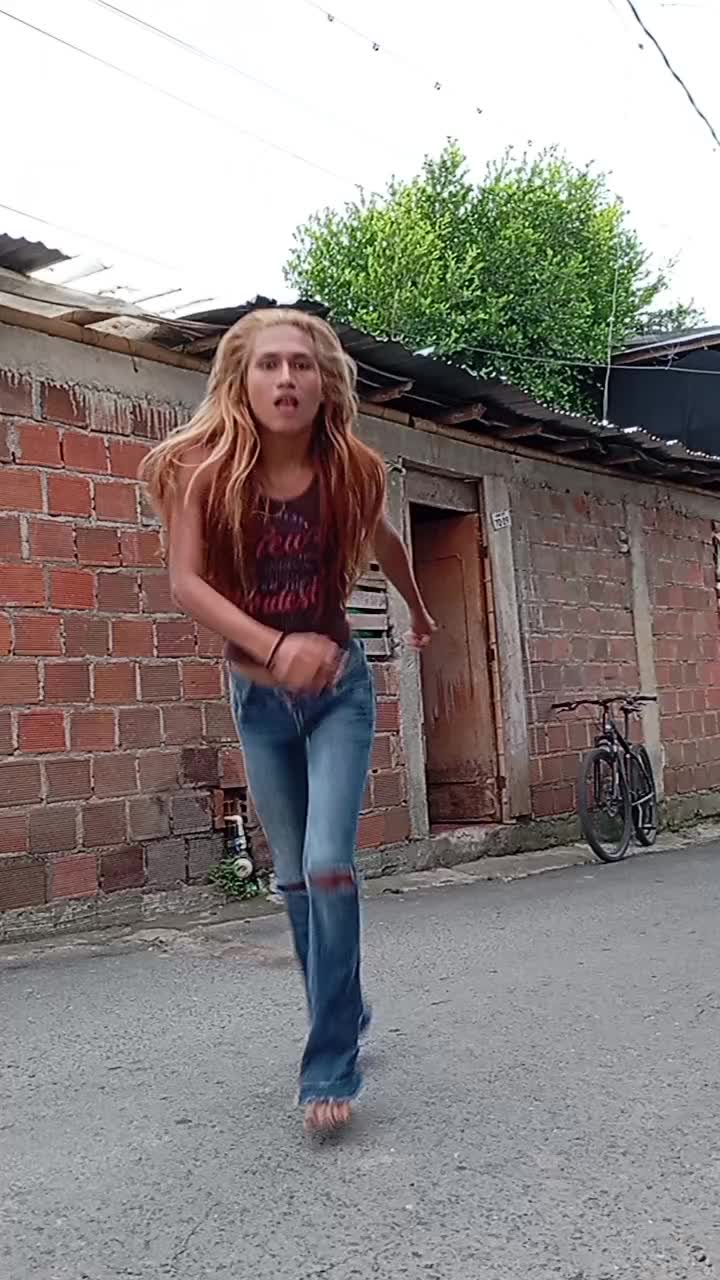 @Shakira