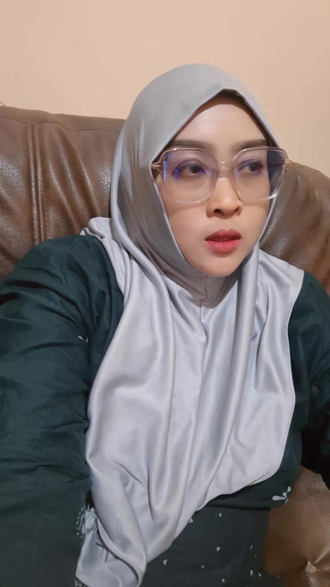 @Sofybintang