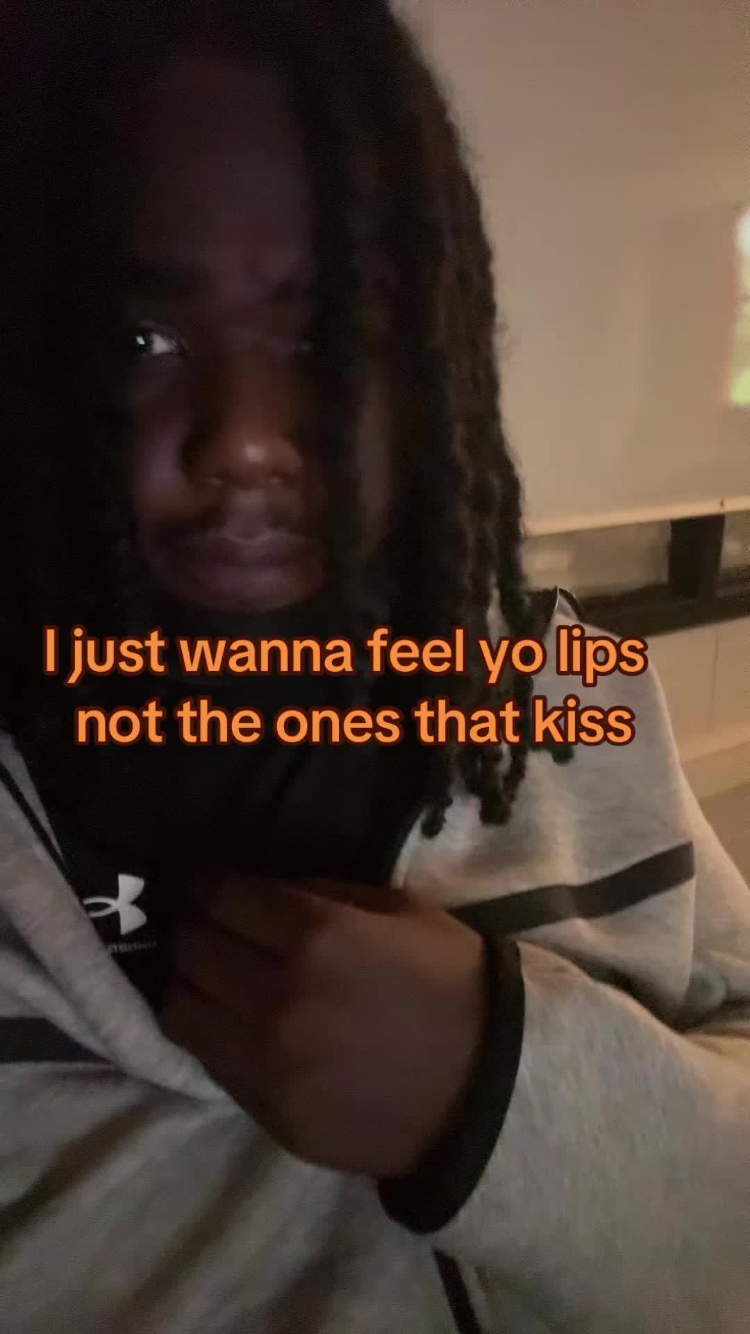 @⃟