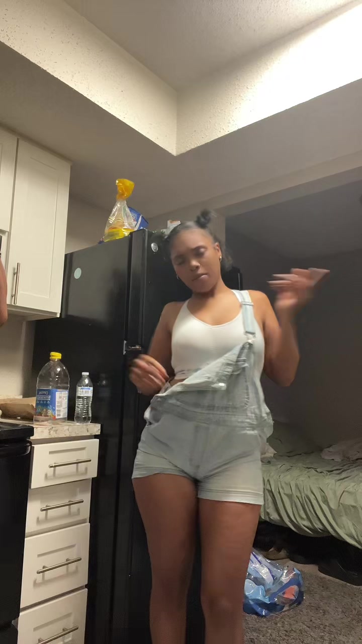 @Tee