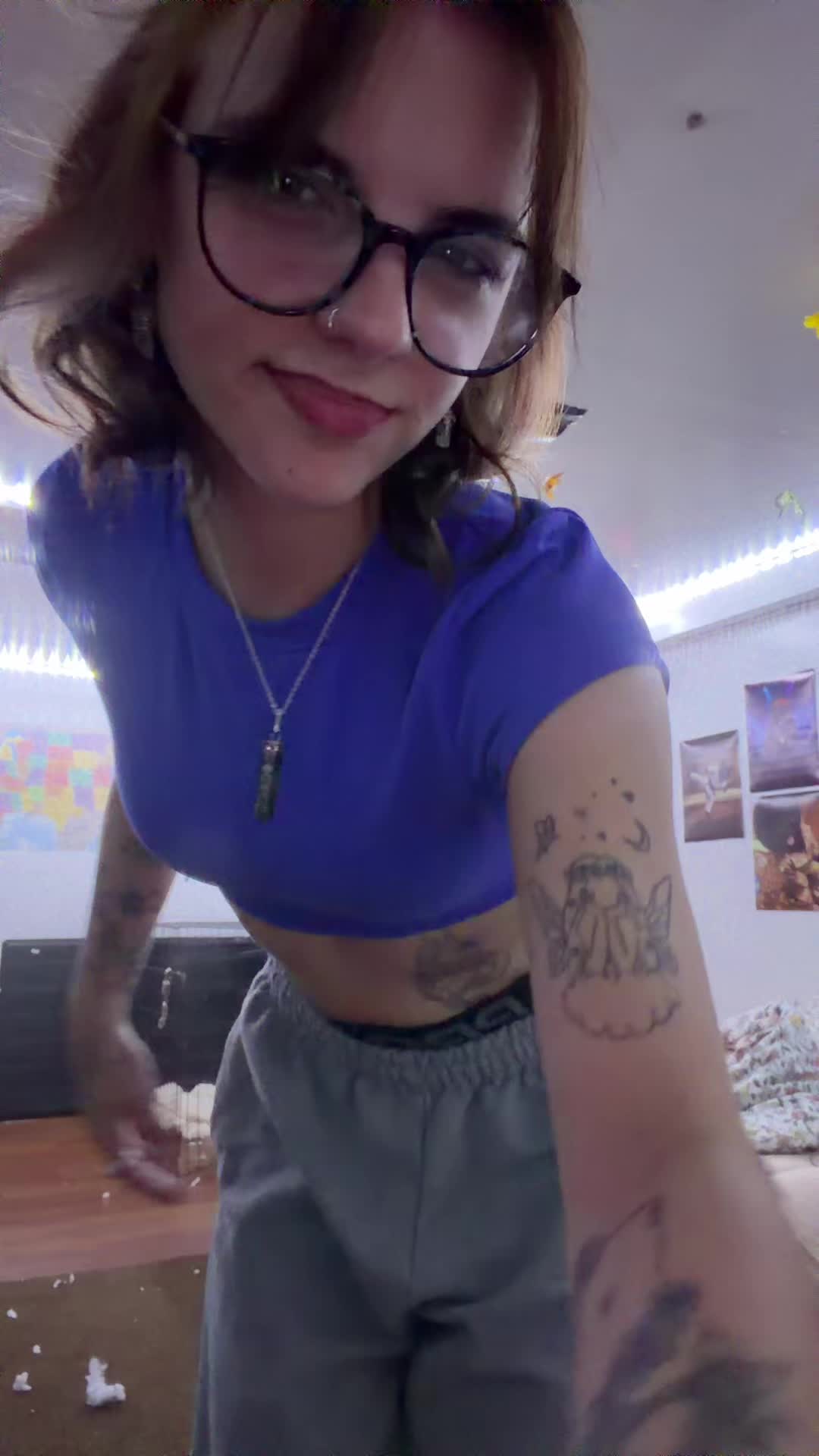 @_shaniatok_
