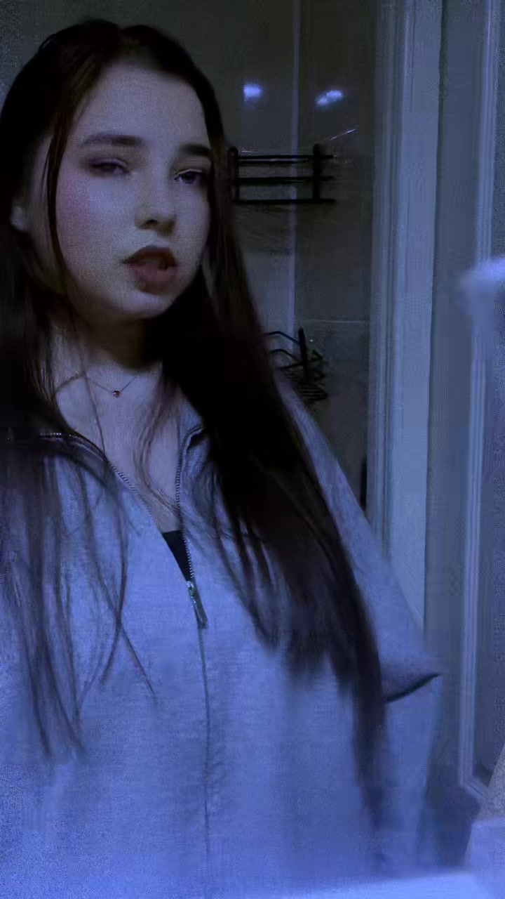 @Anutka_💕