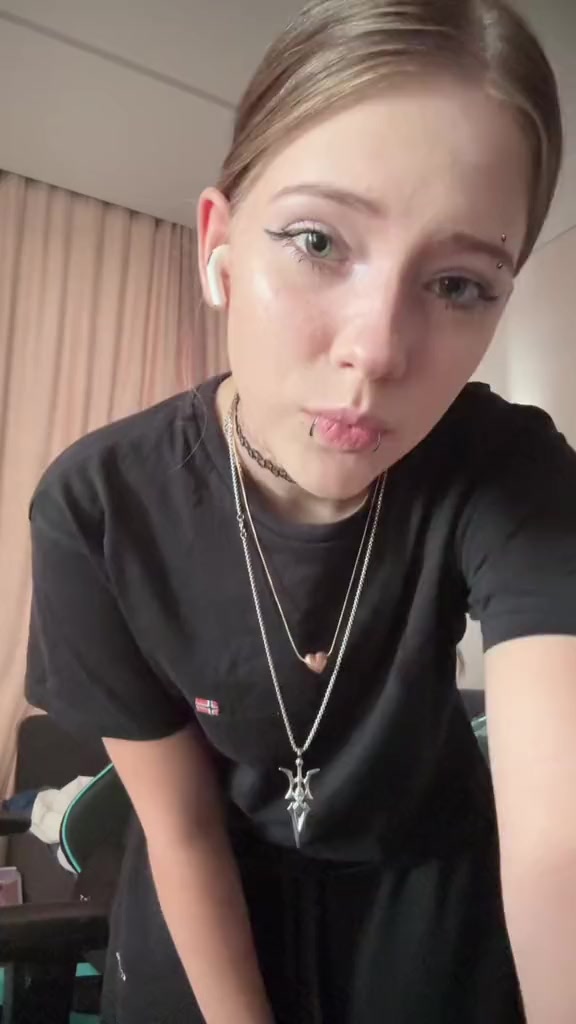 @даринк🤟