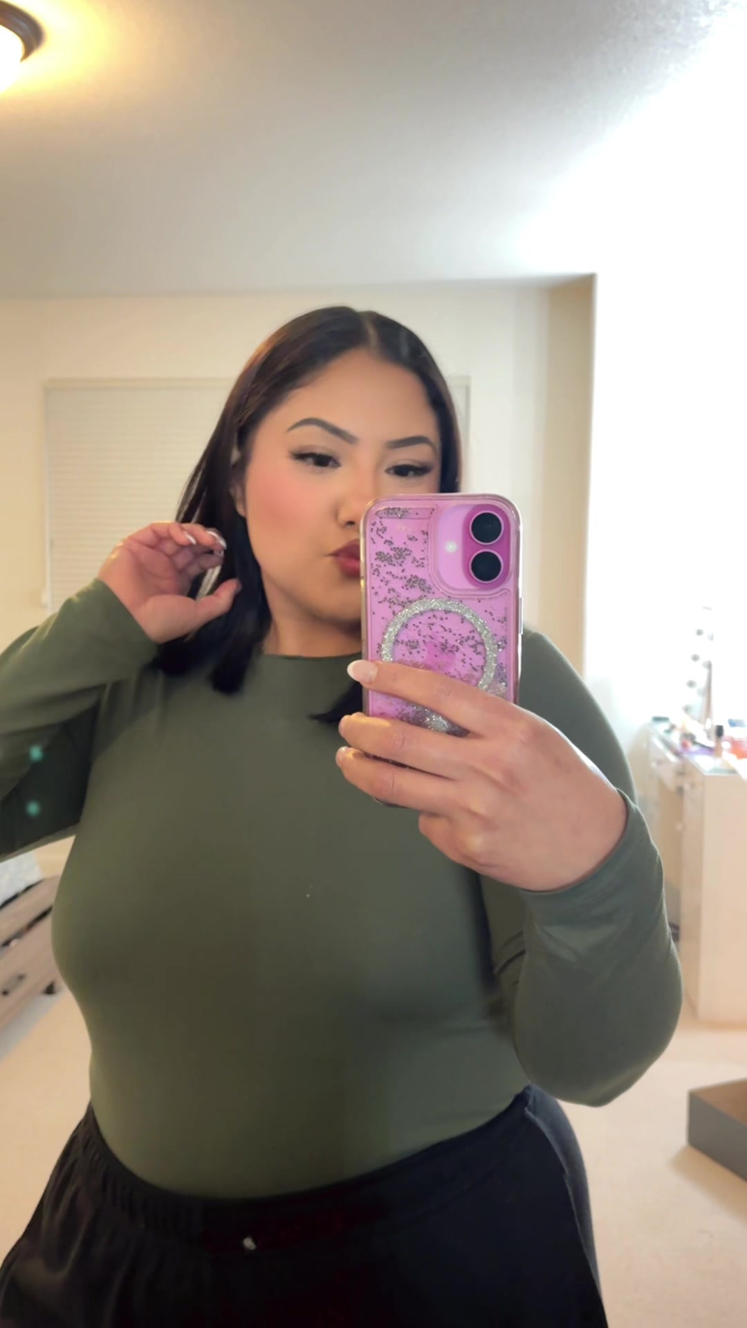 @MAYRA🦋🖤