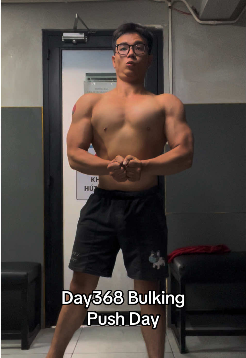 @Kent th&iacute;ch tập gym