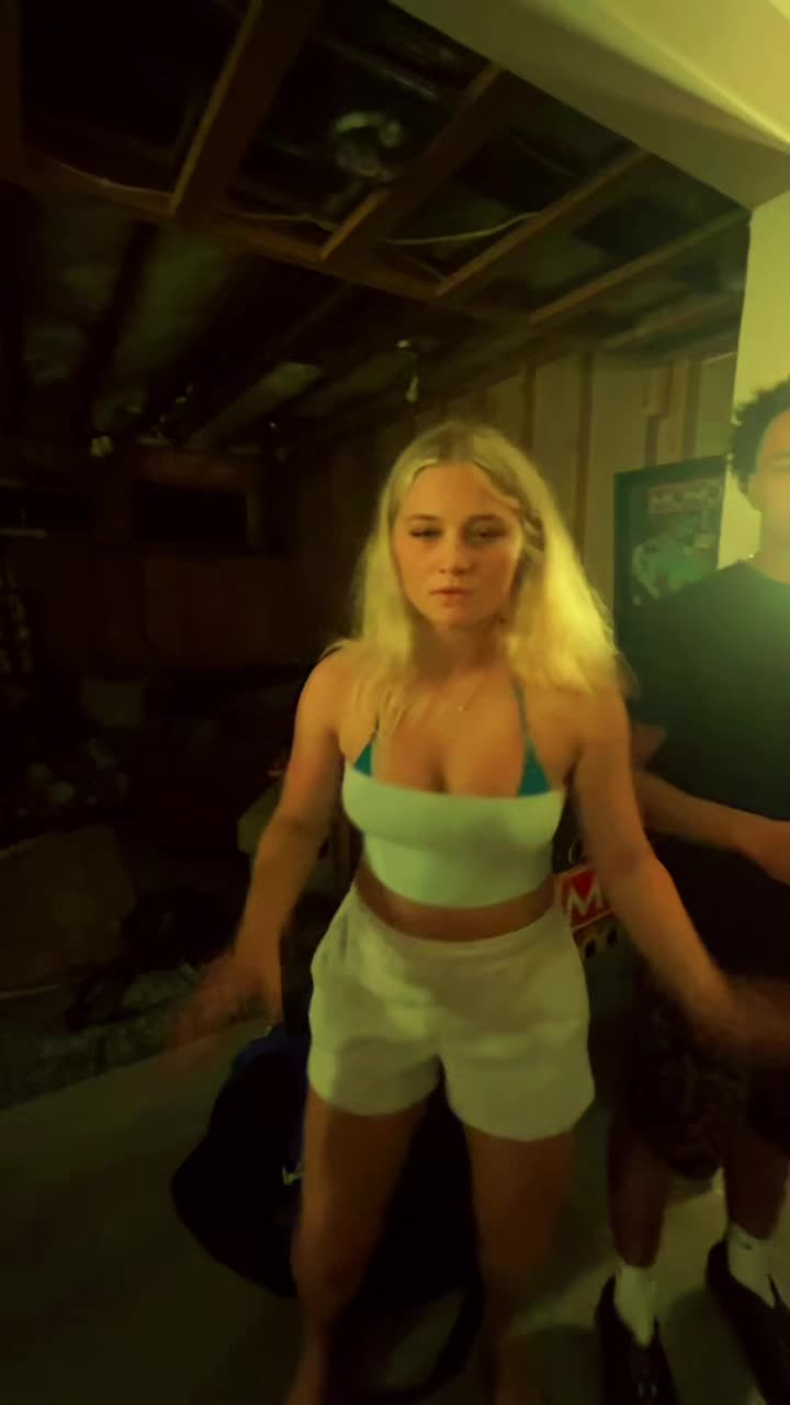 @livymclellan