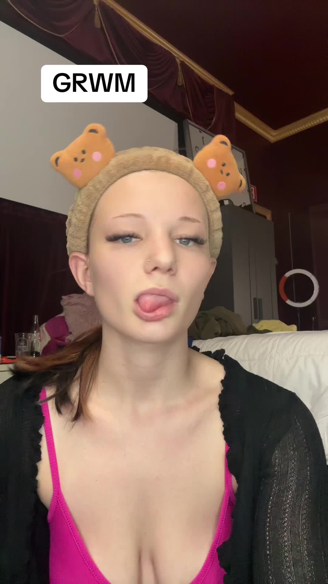 @_izzy_メ૦