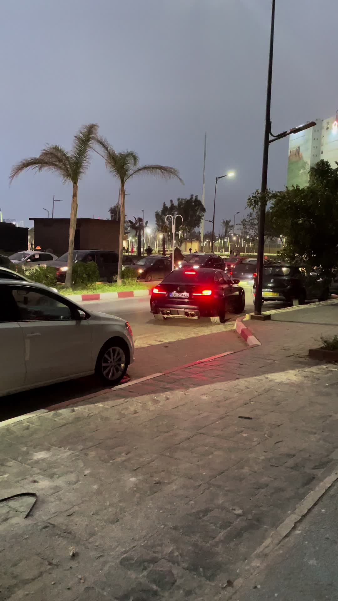 @Hsn_cars