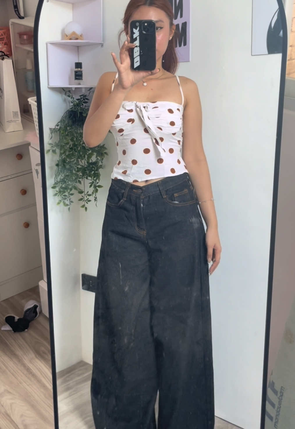 @Whoslebs_ on IG