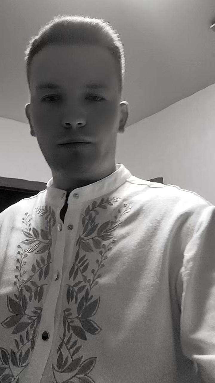 @Рома