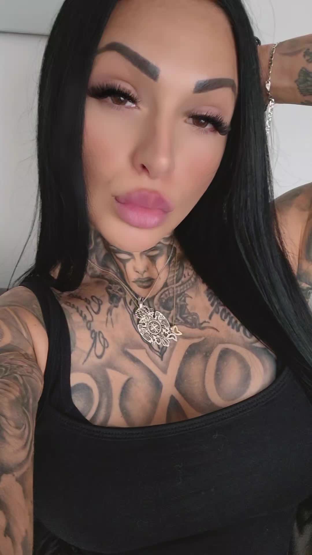 @Beniken93