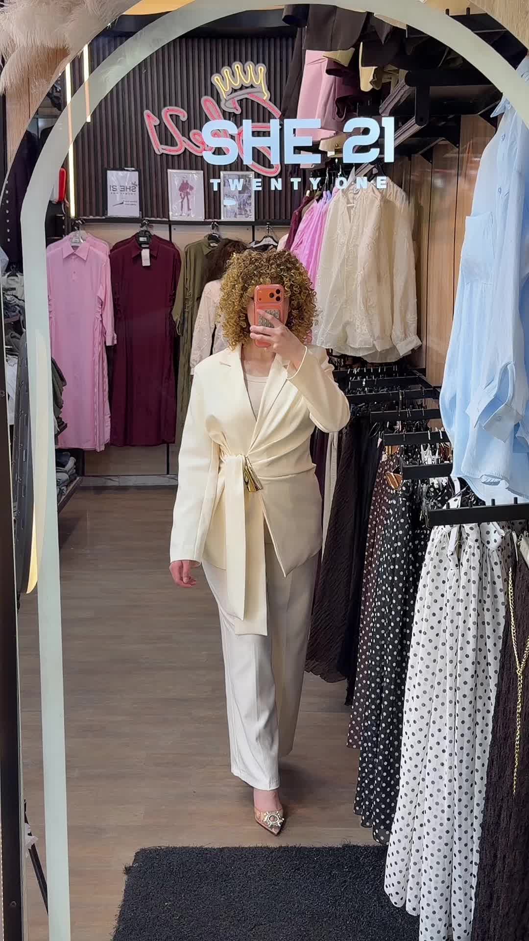@Athena 🧸