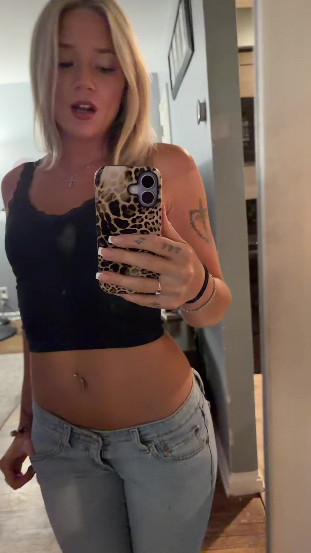 @1iv1ngdeadg1rl