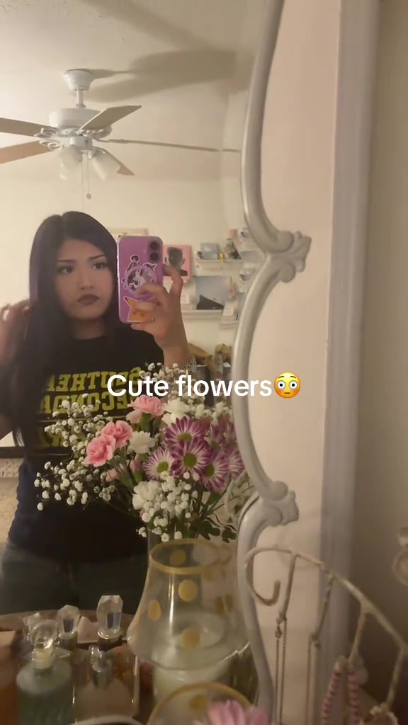 @:3