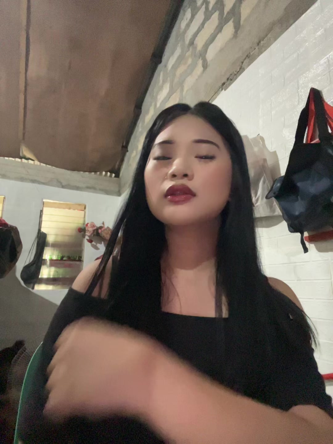 @Sabrina