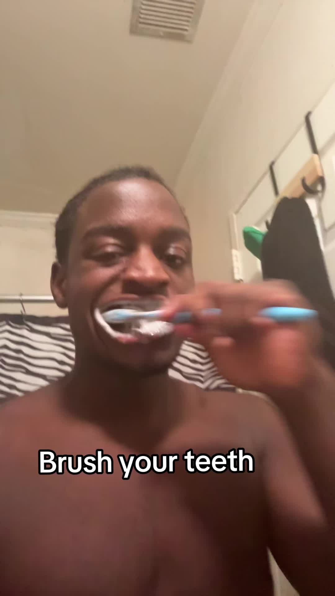 @Half🧍🏿Half🐴