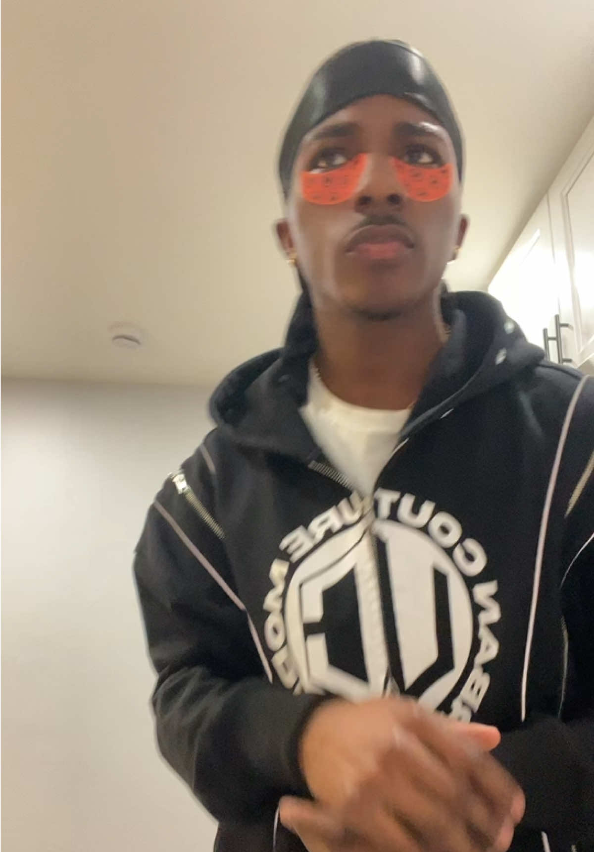 @8