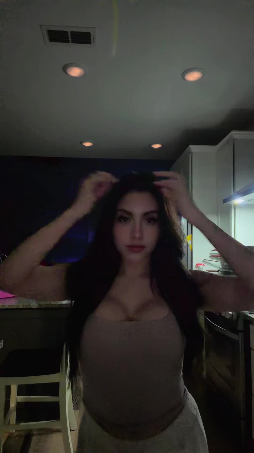 @𝗥𝗲𝘆𝗻𝗮 𝗚𝗼𝘆𝘁𝗶𝗮