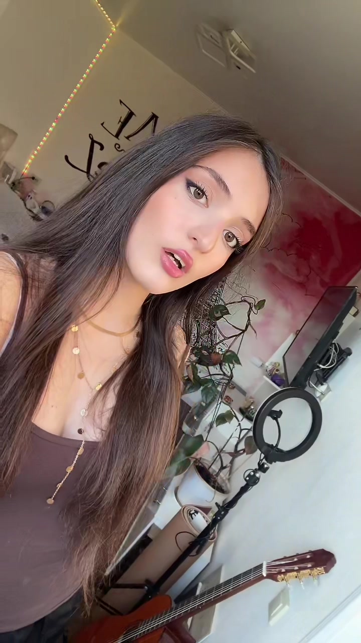 @Elina