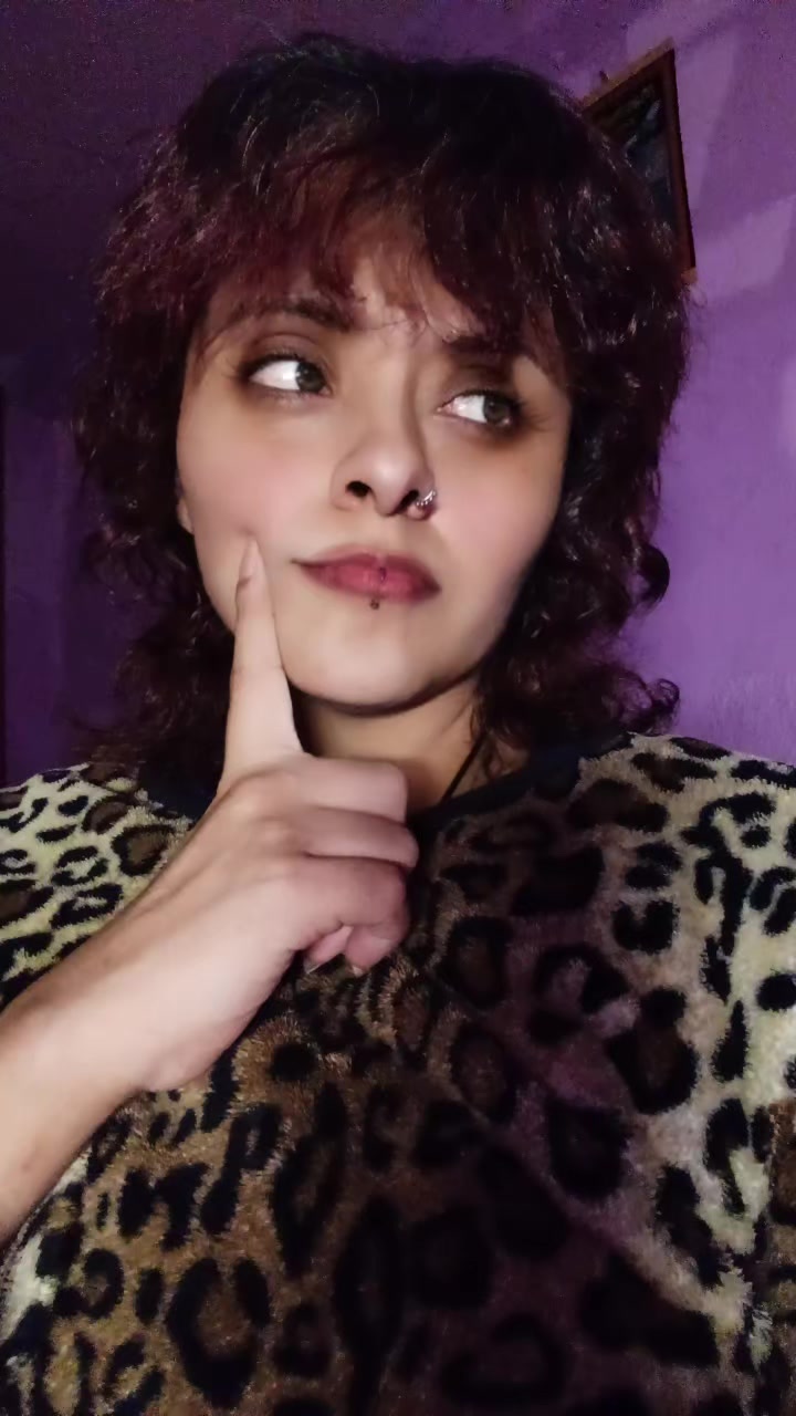 @🦉👻𝗠𝗜𝗟𝗔𝗡𝗘𝗦𝗔🎙️