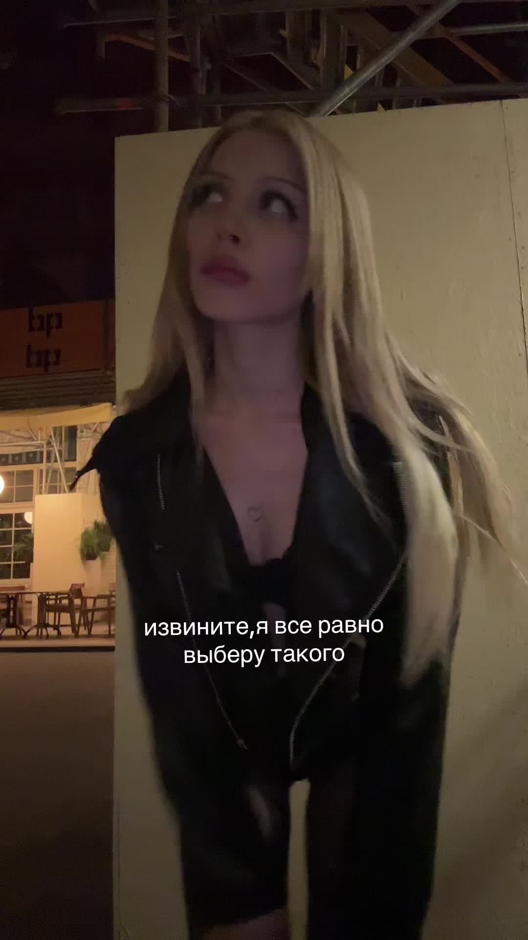 @^^