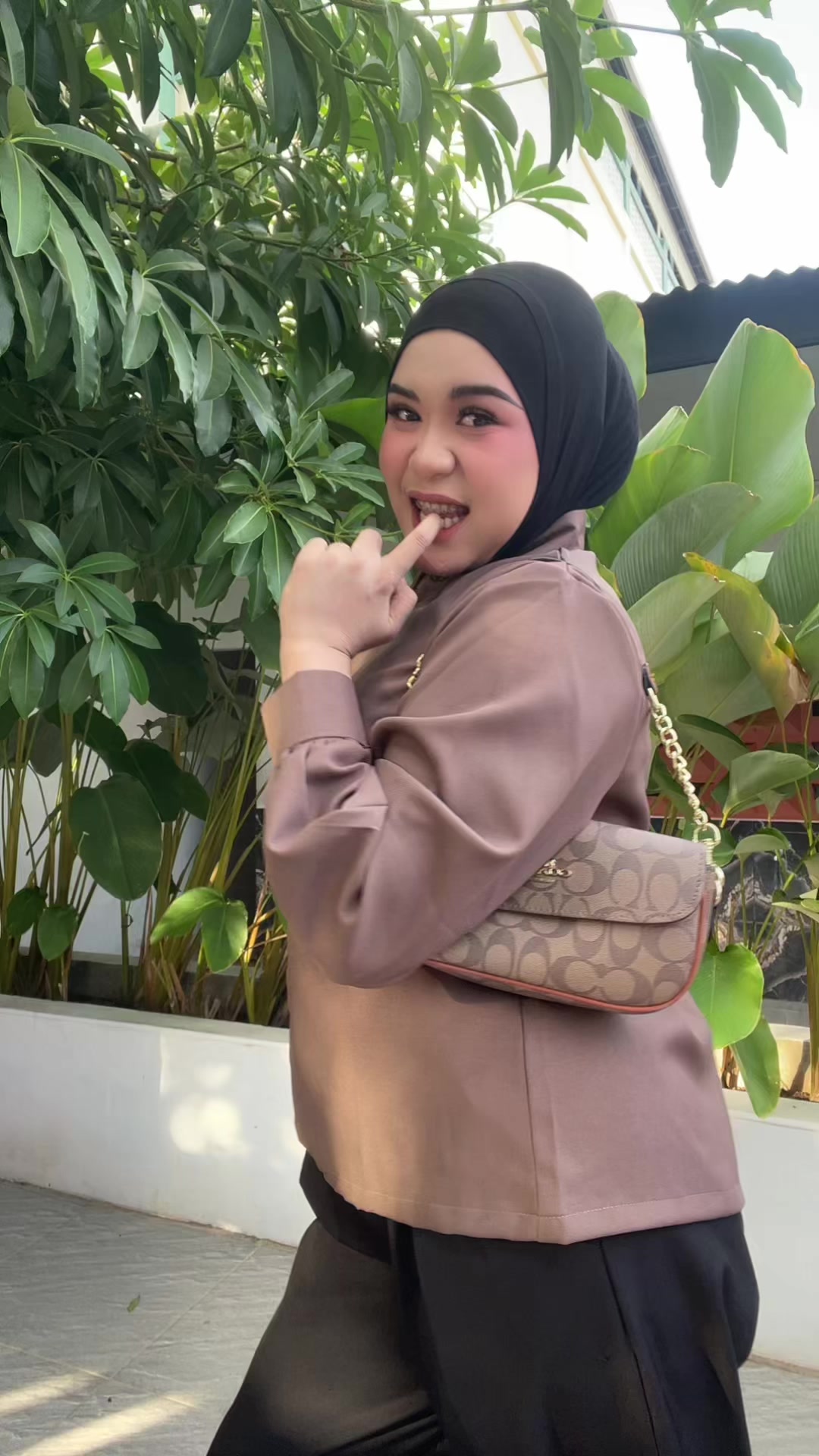 @Faniii˚✿˖°