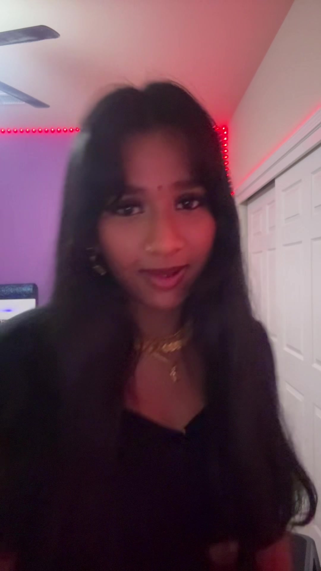 @divyamommyd