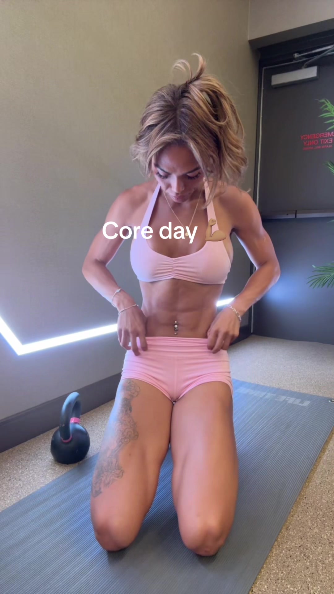 @triasimmons