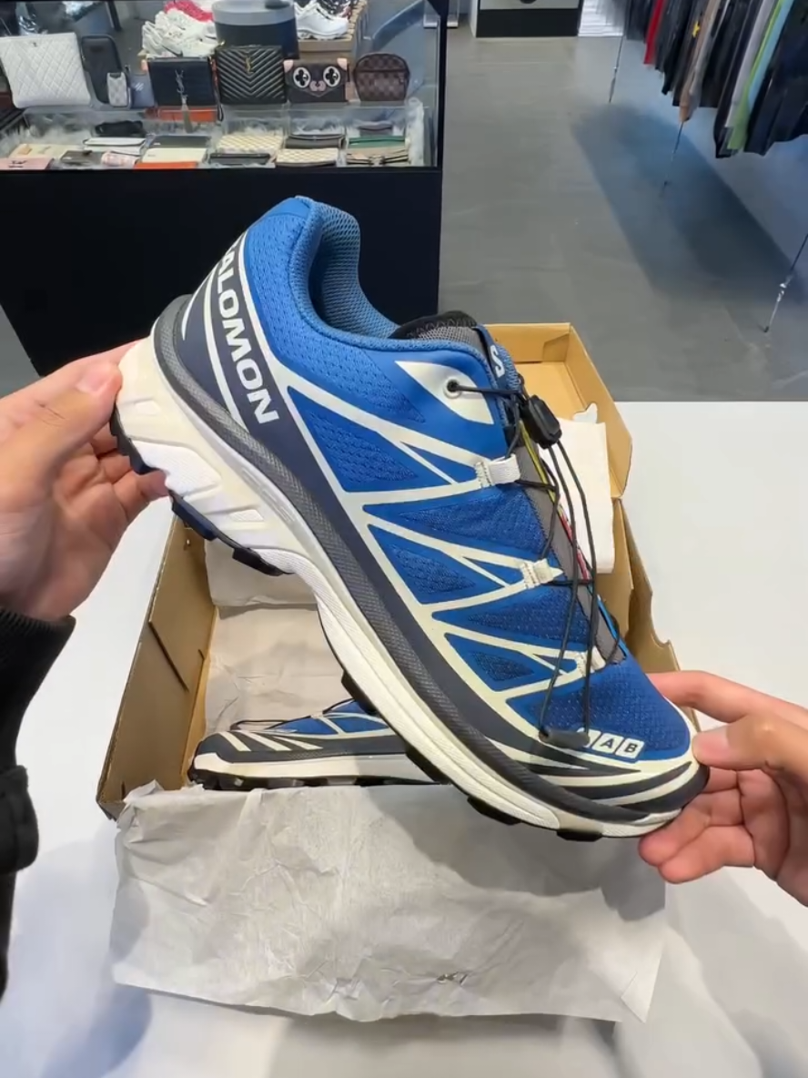 @Sneakers807