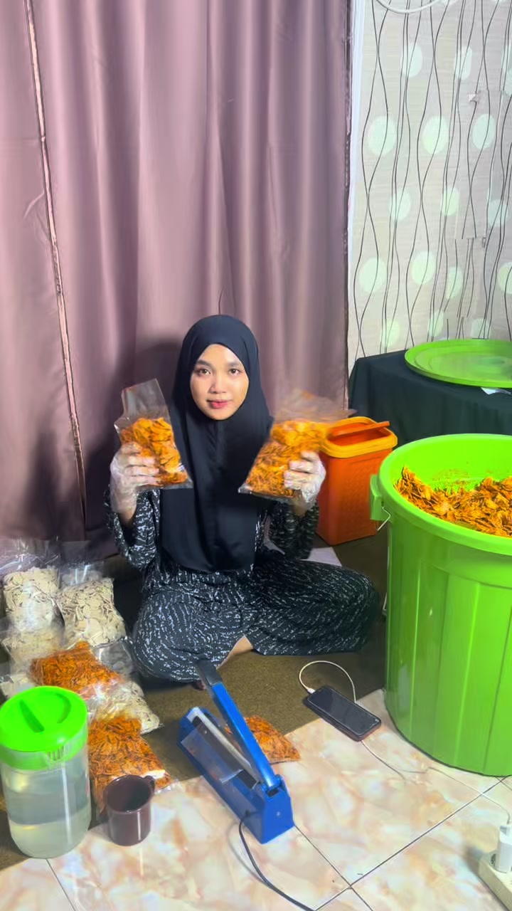 @diniarianii29