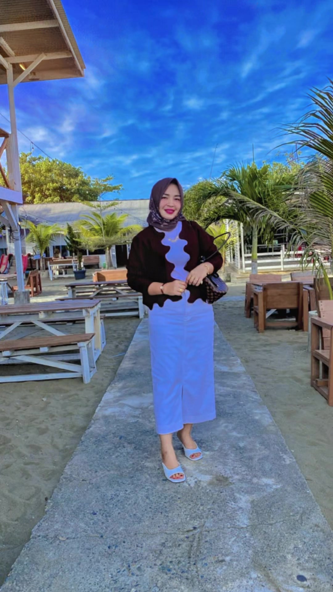 @Emy Mijar
